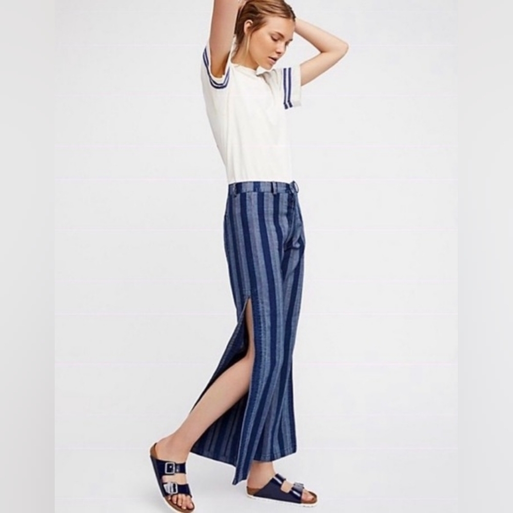 FREE PEOPLE Blue Striped High-Rise Flowy Flare Coastal Pants w Leg Slits - Sz 26